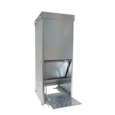 Futterautomat mit Trittklappe 10 kg  - Breker Tierbedarf